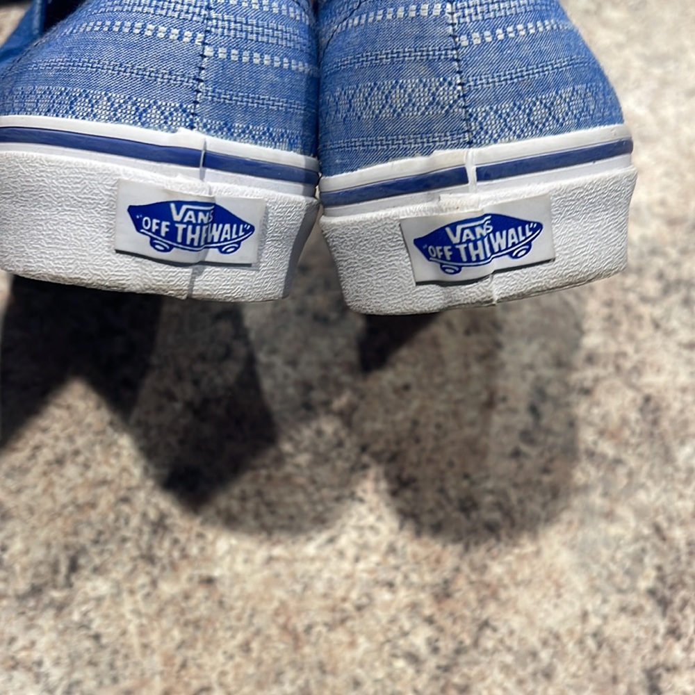 Vans - Picture 4 of 8